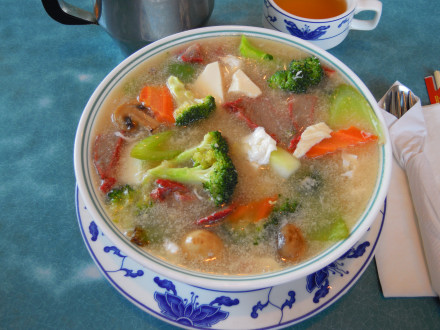 Bean curd soup with pork